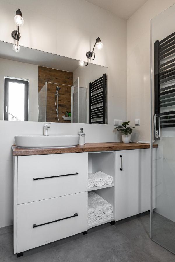 Domki Caloroczne Premium Zator Energylandia מראה חיצוני תמונה